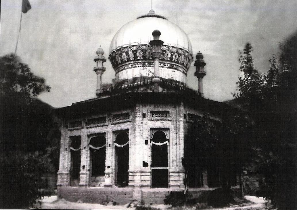 Old Picture of the Old Blessed Mazar (Tomb) Of Baba Ji Sarkar RA